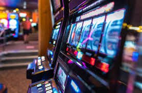 Filipino player browsing atlantis88 sports betting section on mobile
